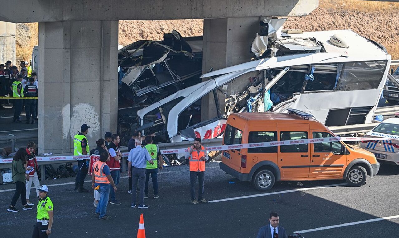 Ankara Polatlı'daki otobüs kazasıyla ilgili kahreden detay! Yakınlarını arayıp haykırdı: Yetişin! - 1. Resim