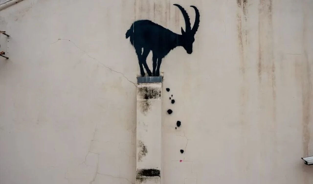 Gizemli sanatçı Banksy'nin son eseri hırsızların elinde! Güpegündüz çaldılar
