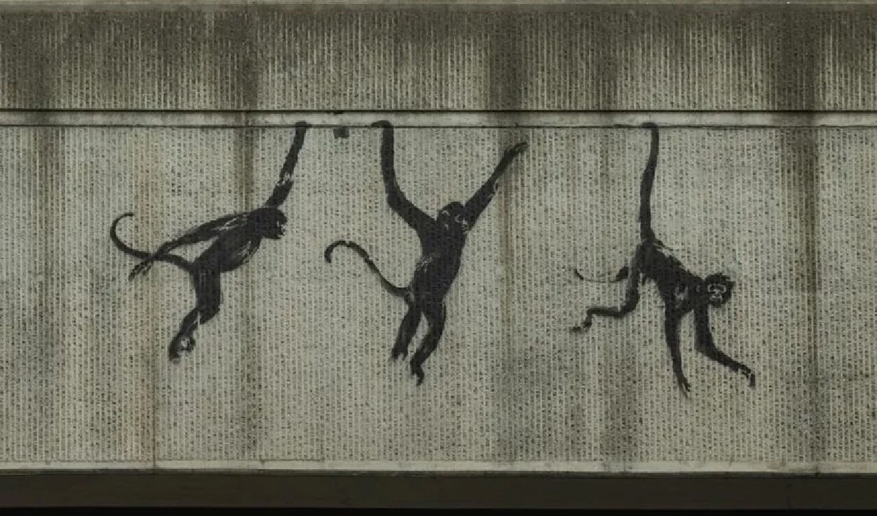 Gizemli sanatçı Banksy'nin son eseri hırsızların elinde! Güpegündüz çaldılar