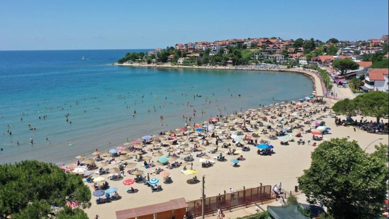 Kocaeli&#039;nin Kandıra ilçesinde bugün denize girmek 2 plaj hariç yasaklandı