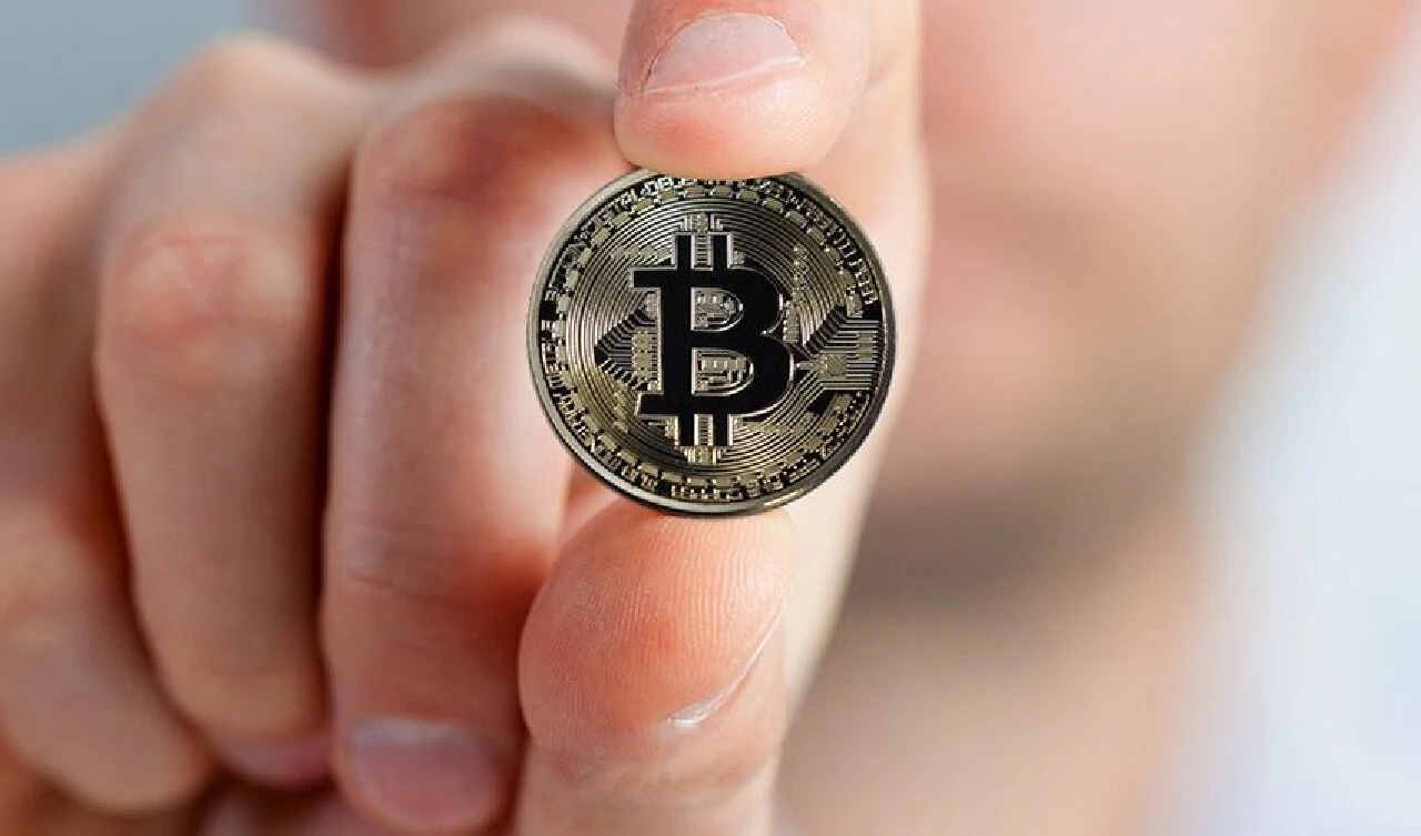 Kripto para piyasalarında sert satış sonrası hızlı toparlanma! Bitcoin ve  Ethereum kritik sınıra yaklaştı