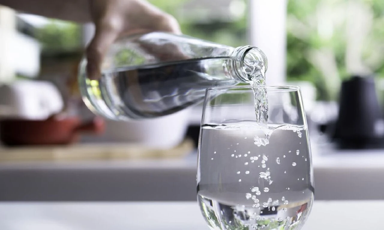 Kronik ve mevsimsel hastalığı olanlar dikkat! Uzman isim uyardı: Suyu lıkır lıkır değil yudum yudum için