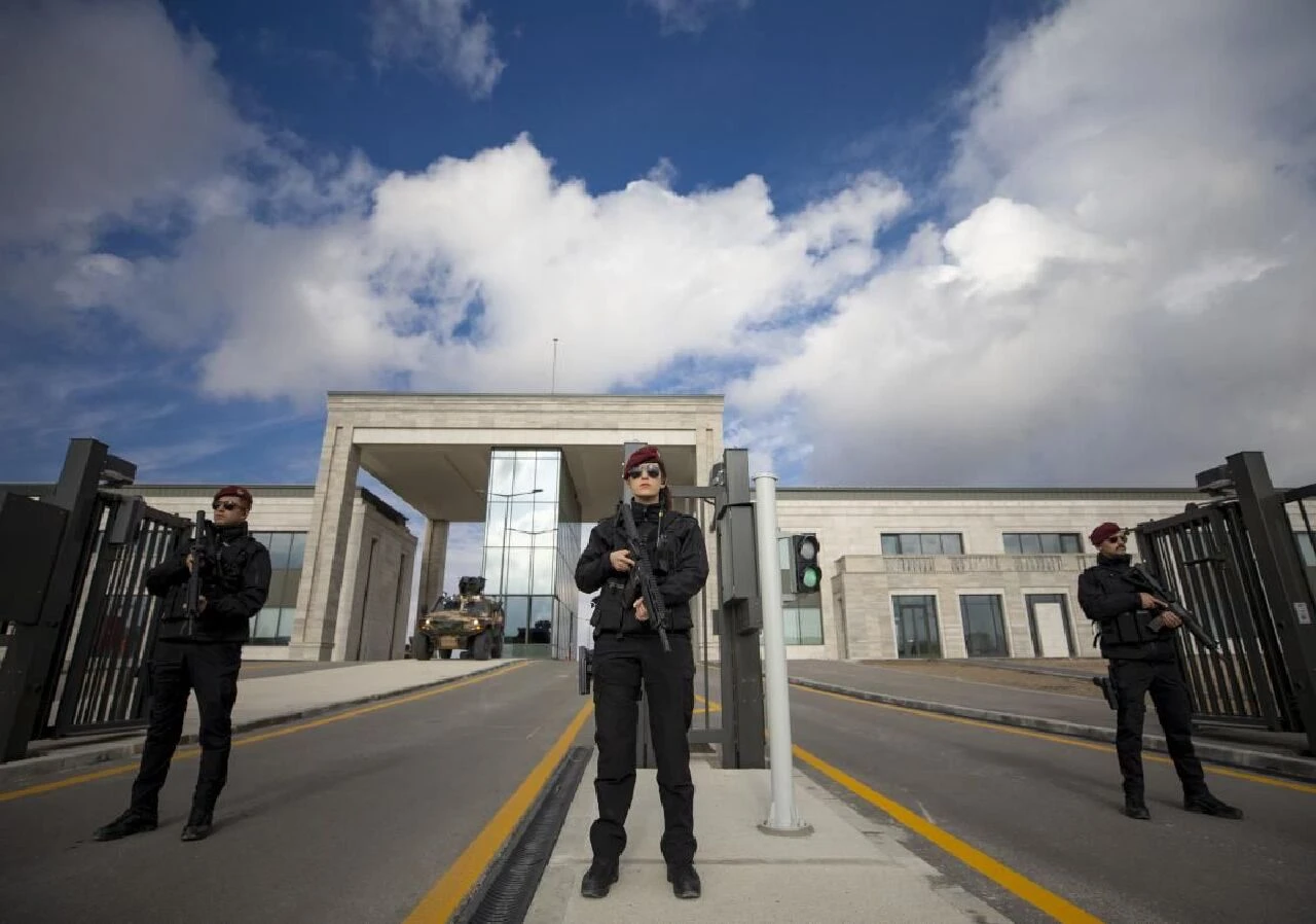 MİT KPSS'siz 6 kadroda personel alımı yapacak - 2. Resim