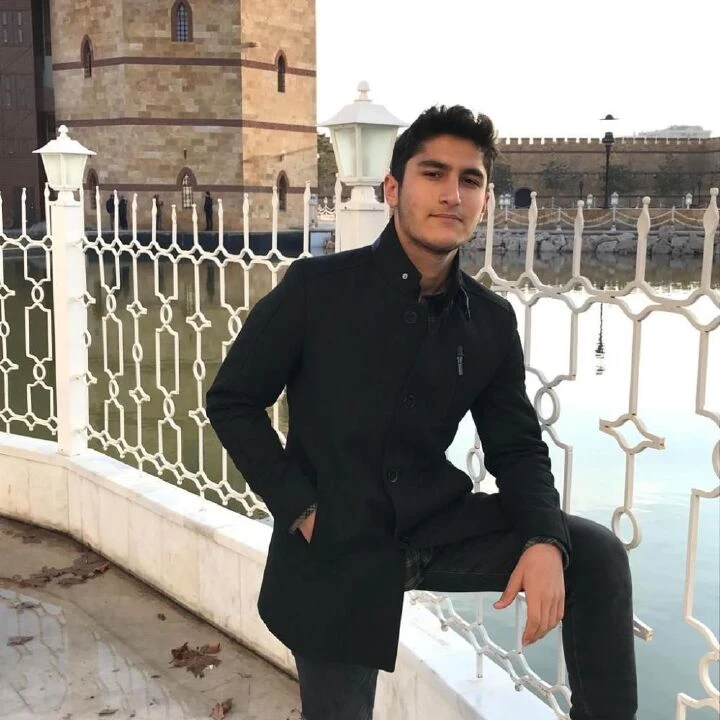 Asrın felaketinden sonra 18 ay hayatta kalabildi! Evlatları ve eşinin yanına defnedildi - 6. Resim