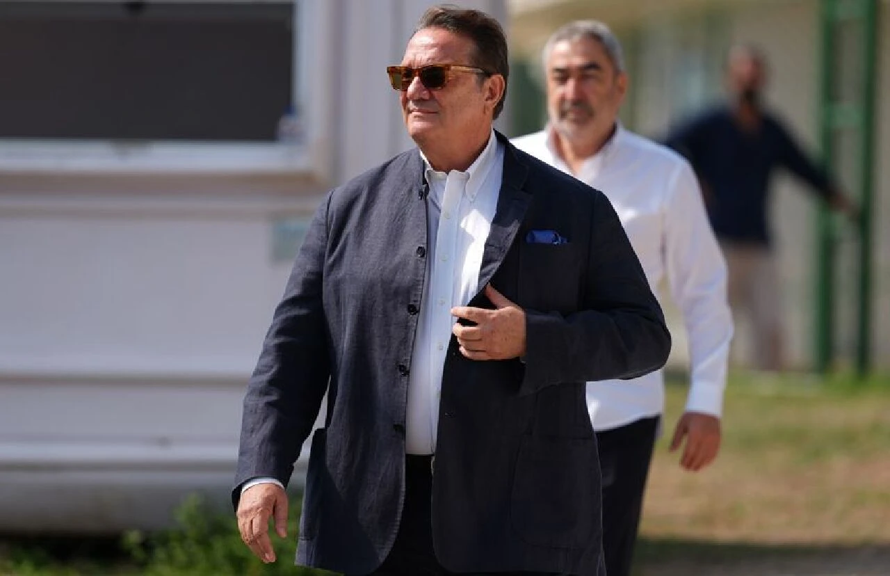 Beşiktaş Başkanı Hasan Arat teklif gelen oyuncuları açıkladı