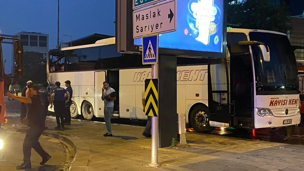 Beşiktaş'ta yolcu otobüsünde dehşet! Seyir halindeyken alev aldı: Yolcular eşyadan şikayet etti - 2. Resim
