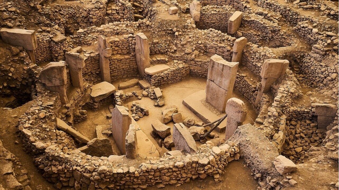 Tarihin unuttuğu hazine Türkiye&#039;de bulundu: Göbeklitepe&#039;de 12 bin yıllık takvim ortaya çıktı