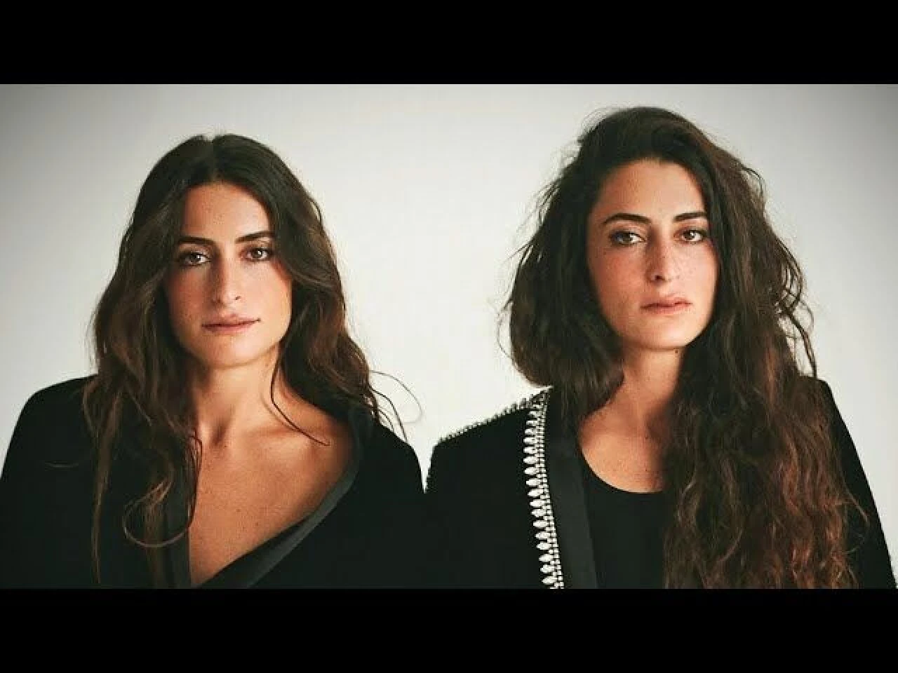 Tasarımcı kardeşler Raisa ve Vanessa Sason dolandırıcıların kurbanı oldu! 100 bin lira kaptırdılar - 2. Resim