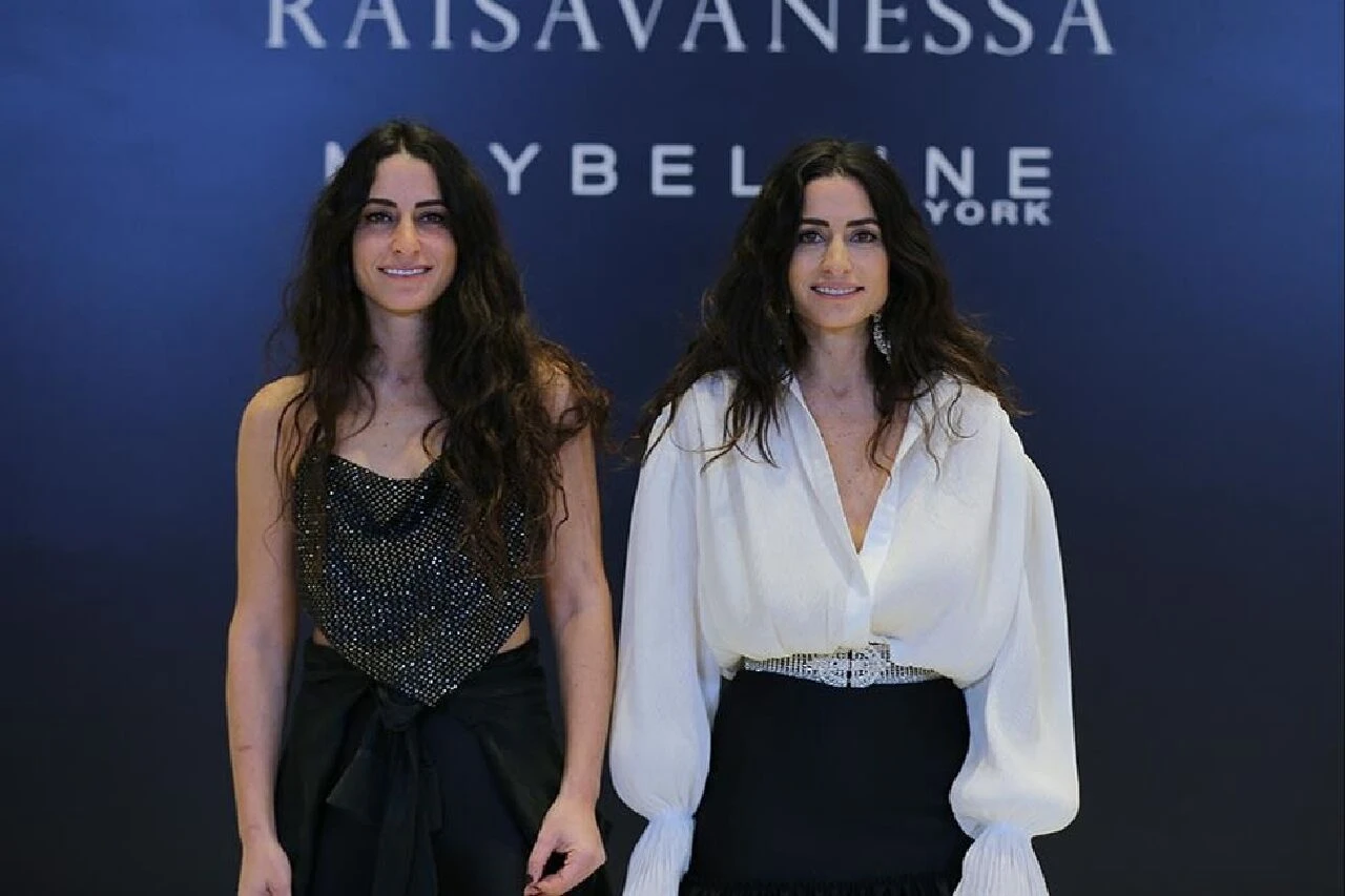 Tasarımcı kardeşler Raisa ve Vanessa Sason dolandırıcıların kurbanı oldu! 100 bin lira kaptırdılar - 3. Resim