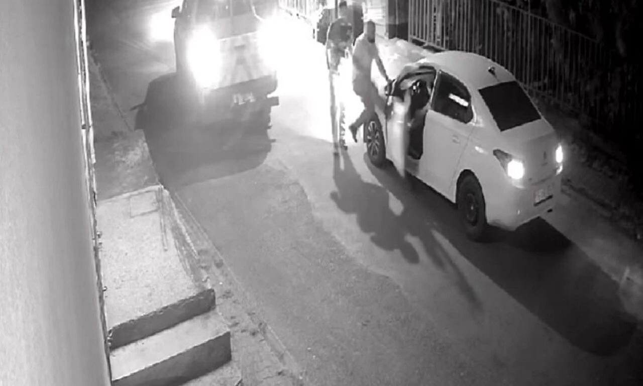 Ümraniye'de skandal olay! İBB çalışanları yol kesti, sürücüyü darp etti