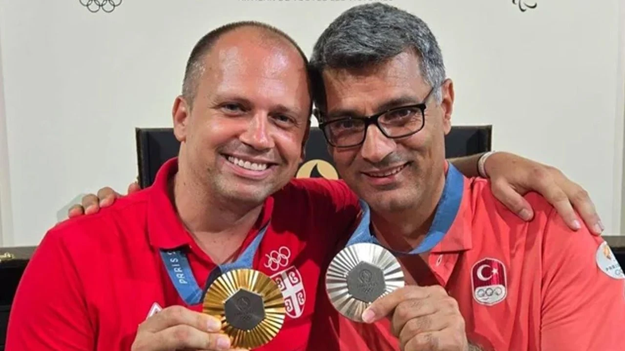 Yusuf Dikeç’e rakibinden övgüler! "Altın madalyayı ben değil sen aldın" - 2. Resim