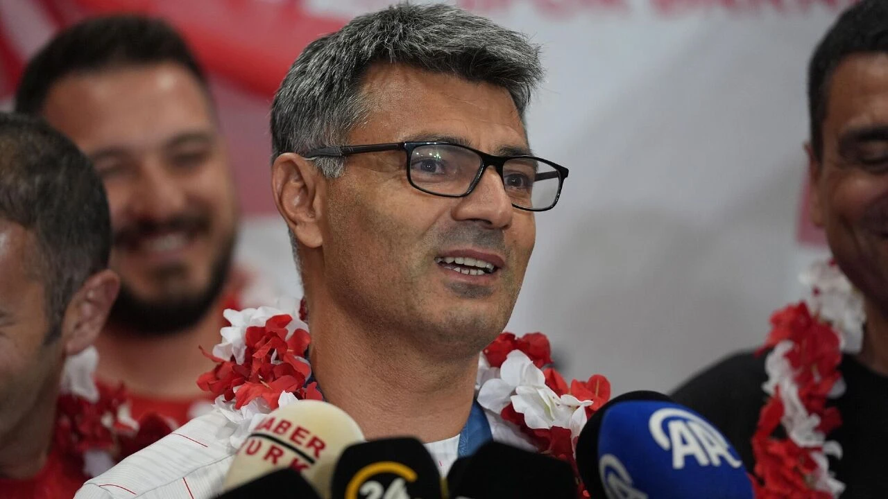 Yusuf Dikeç’e rakibinden övgüler! "Altın madalyayı ben değil sen aldın" - 4. Resim