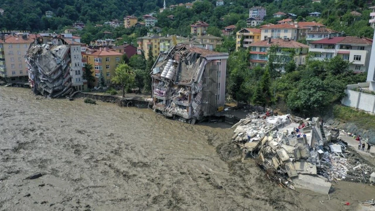 3 yıl önce sel felaketinin vurduğu Bozkurt'ta inanılmaz değişim! Öncesi ve sonrası