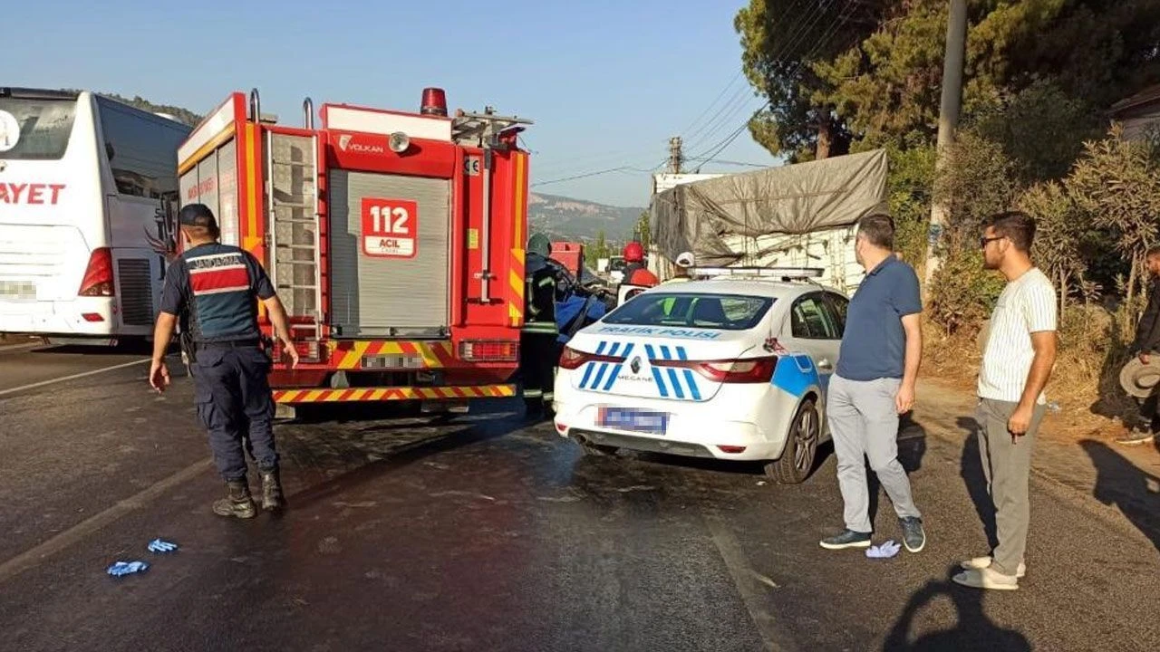 Manisa'da kahreden kaza! Çok sayıda ölü ve yaralı var - 2. Resim