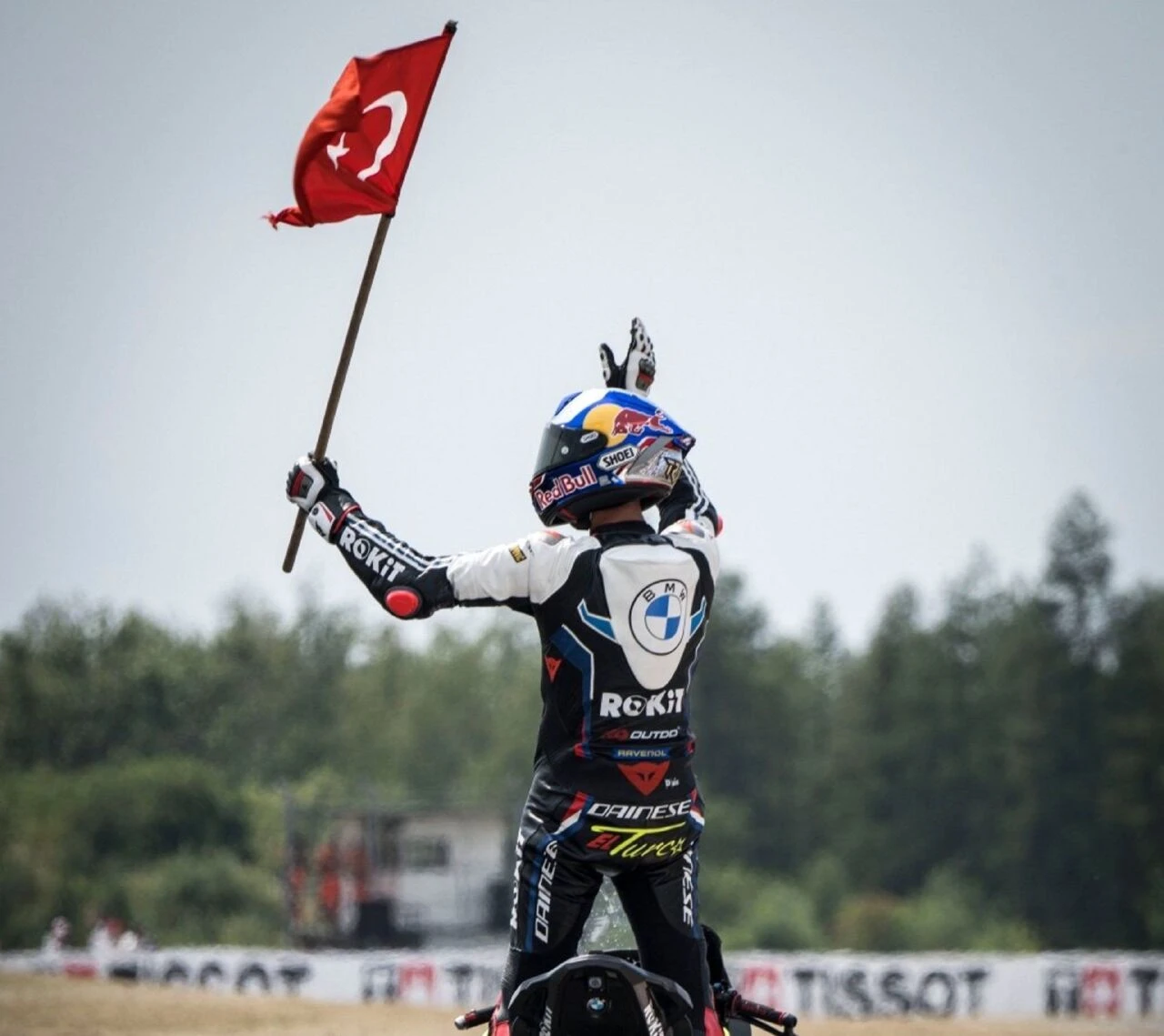 Milli motosikletçi Toprak Razgatlıoğlu Superbike rekorunu yineledi - 1. Resim