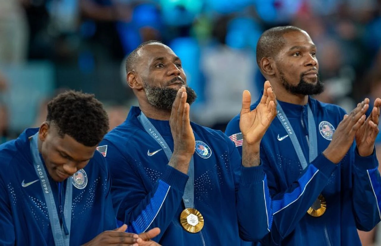 Paris 2024 Olimpiyat Oyunları’nın MVP'si LeBron James'in altın rengi ayakkabıları gündem oldu