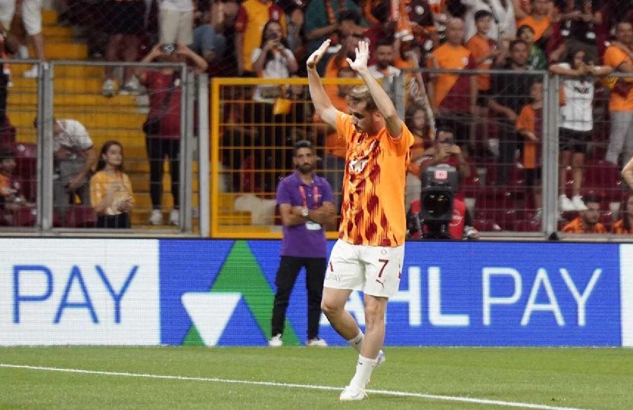 Galatasaray'ın milli yıldızı Kerem Aktürkoğlu Rusya yolcusu! Transferde son detaylar görüşülüyor - 1. Resim