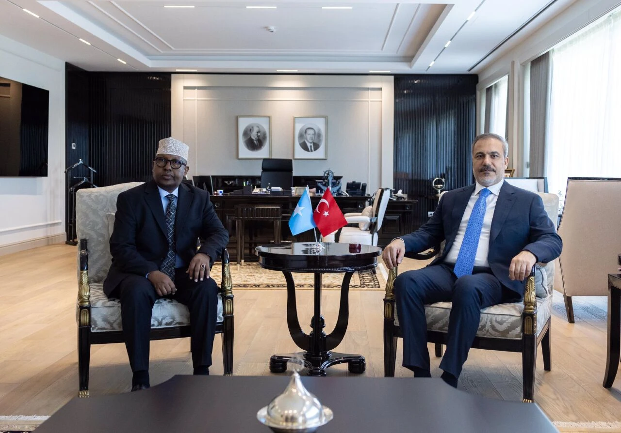 Hakan Fidan arabuluculuk adımını attı! Ankara'da bir araya geldiler - 1. Resim