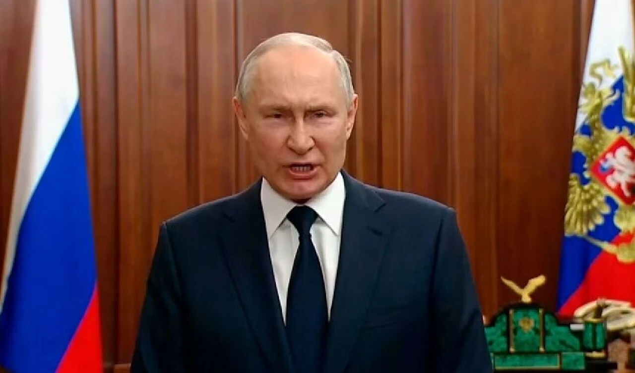 Rus lider Vladimir Putin'den zehir zemberek sözler: Ukrayna bedelini ödeyecek! - 1. Resim