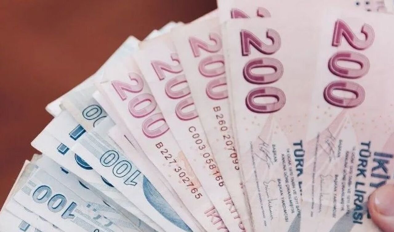 TL mevduat faiz oranı çakılı kaldı! Bankada parası olanlar dikkat: 50 bin liraya kadar mevduat faizi dikkat çekti - 1. Resim