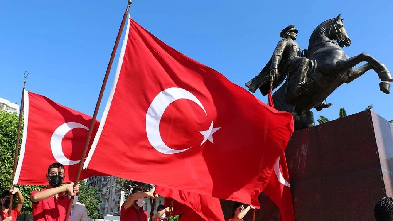 30 Ağustos resmi tatil olarak hafta sonu ile birleşecek