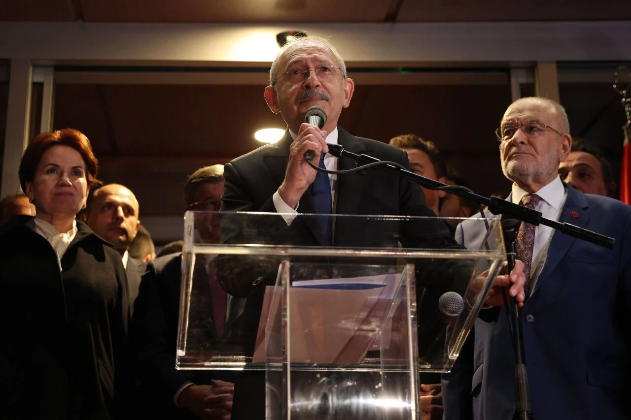 Akşener deliye döndü: Kılıçdaroğlu ve Ümit Özdağ'ı mahkemeye vereceğim, yargıda hesaplaşacağız - 2. Resim