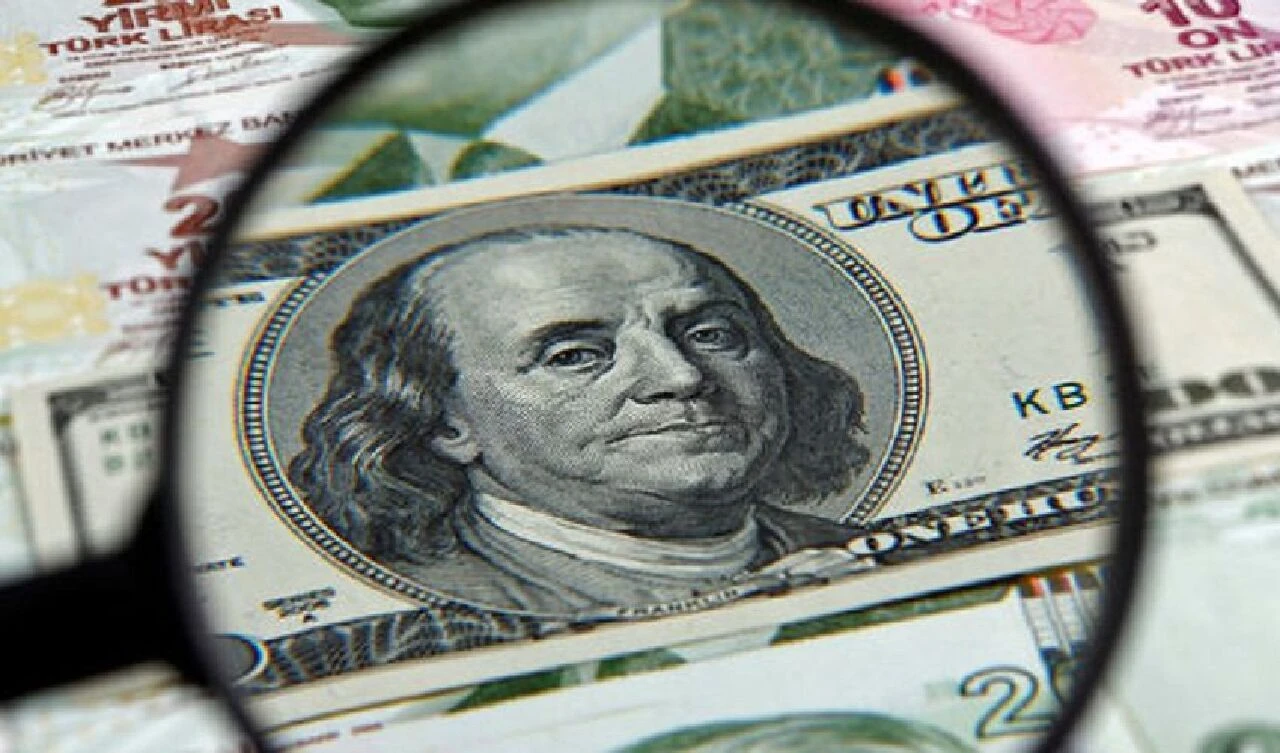 HSCB'den ters köşe dolar/TL tahmini! Merkez Bankası faiz indirimleri için tarih verdi - 1. Resim