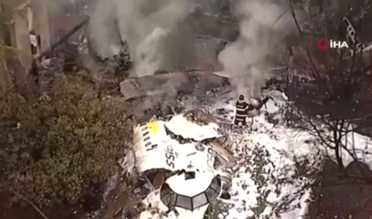 Katliam gibi uçak kazasında kan donduran mesajlar: Yaşanacakları resmen öngörmüş