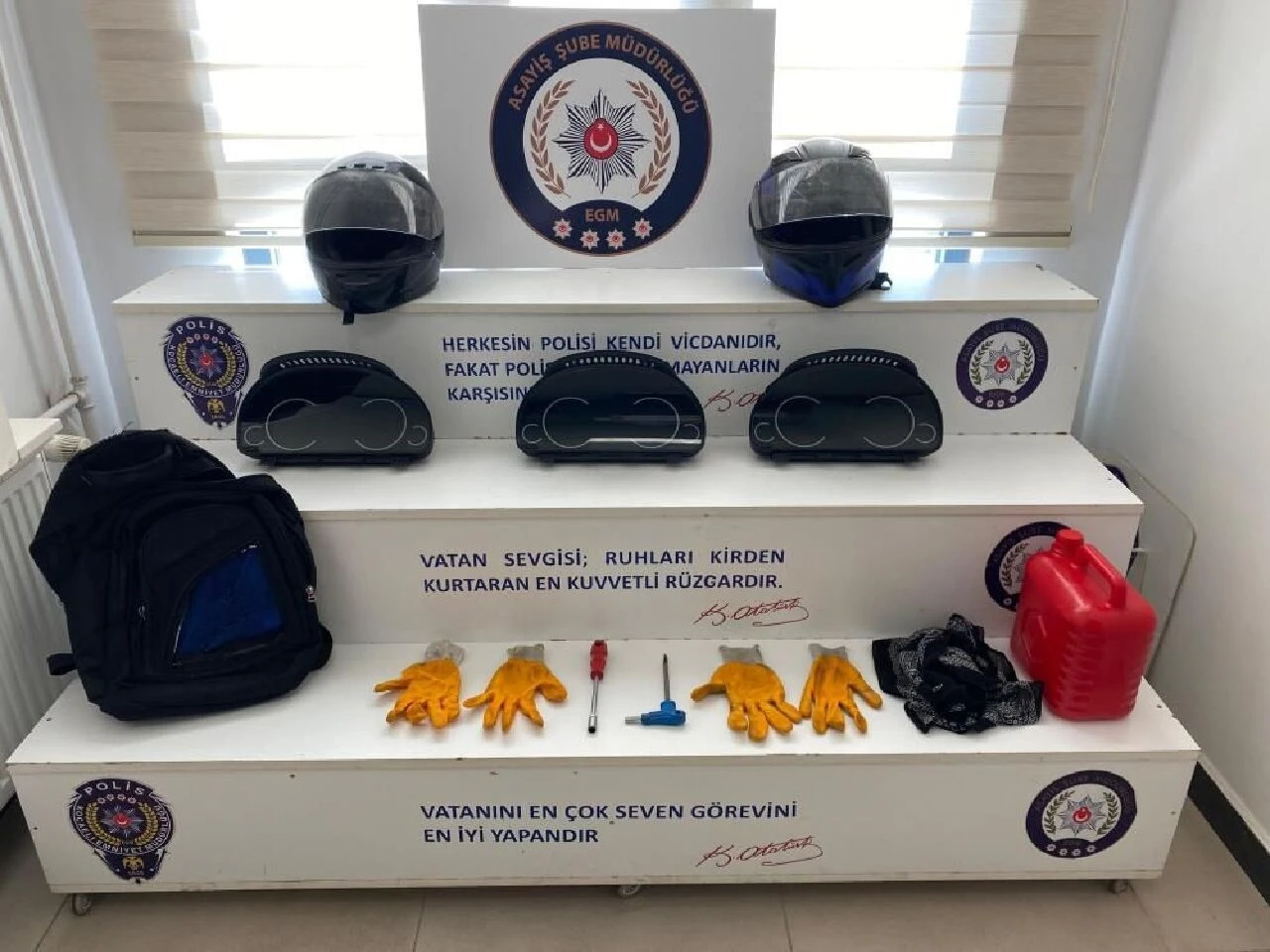 Kocaeli’nin korkulu rüyası haline gelen ‘hayalet’ hırsızları suçüstü yakalandı!