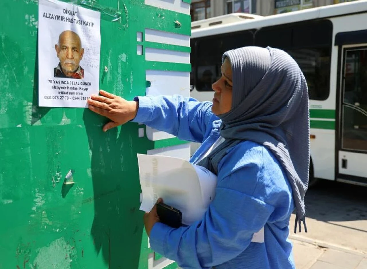 Sokak sokak gezip babasını sordu! 'En azından bir mezarı olsun' - 2. Resim