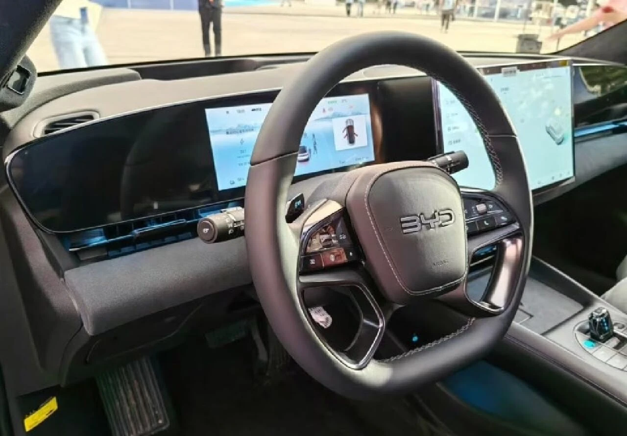 Tesla Model 3'e dişli rakip 2025 BYD Seal tanıtıldı - 4. Resim