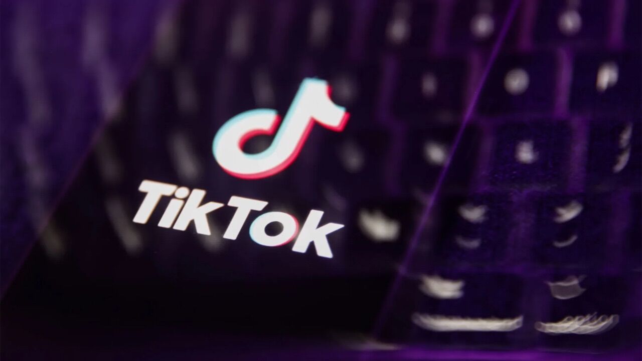 TikTok, WhatsApp&#039;a rakip oldu: 32 kişilik grup oluşturulabilecek