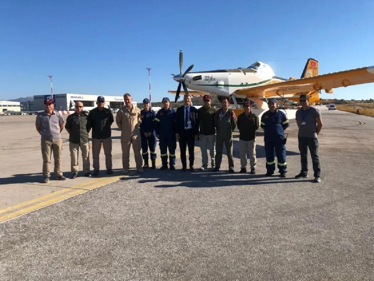 Türkiye'den Yunanistan'a yardım eli: Yangın söndürme uçakları Atina'ya ulaştı - 3. Resim