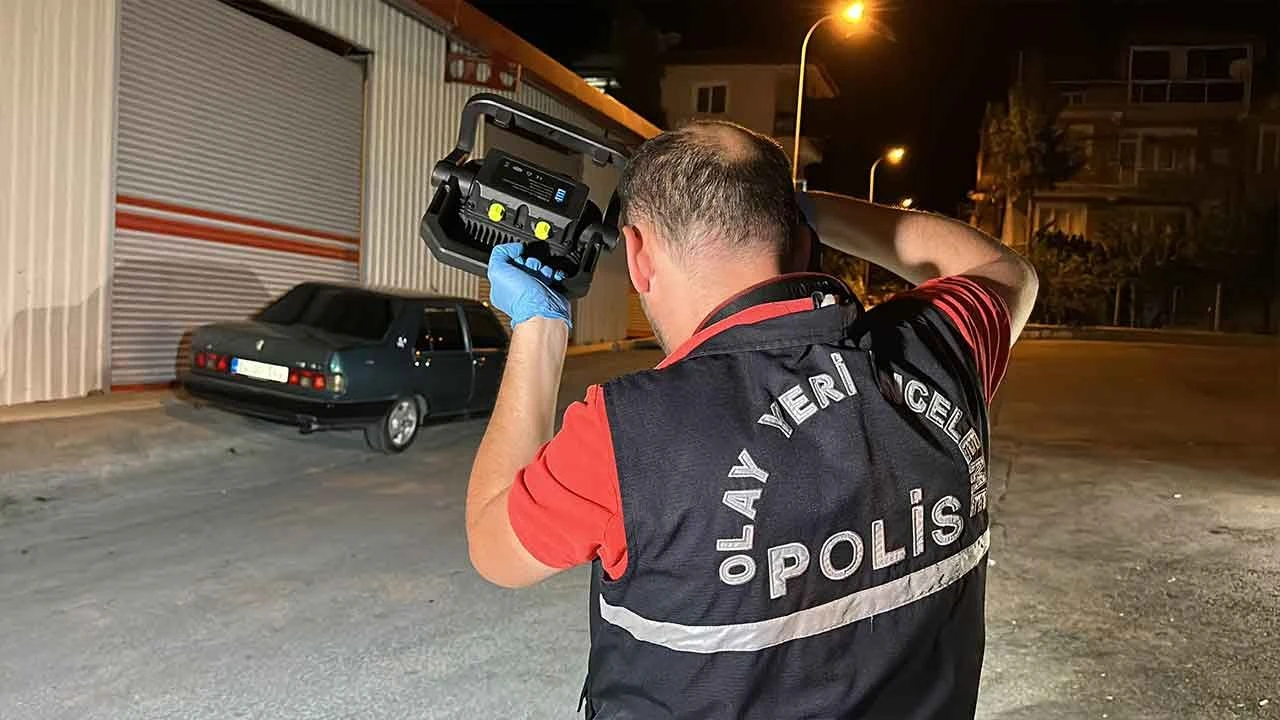 Uşak'ta bıçaklı kavga: 1 ölü, 1 yaralı - 1. Resim