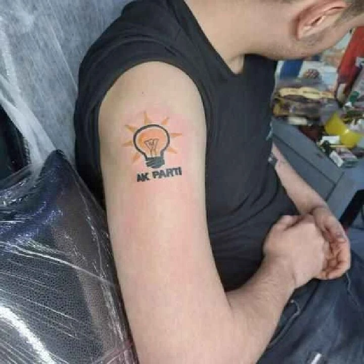 AK Parti'nin logosuna şifrelenen 7 ilkesi! Işık huzmelerinin temsil ettiği anlamlar