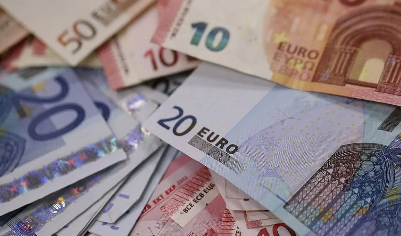 Euro/TL tarihi rekorunu kırdı! Kritik seviyeyi aştı: İşte euro/TL kuru için son durum
