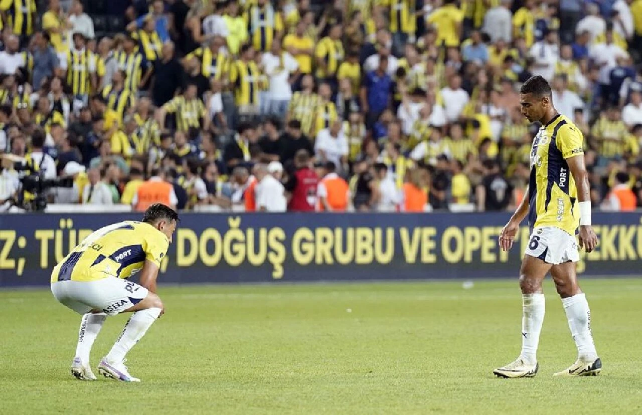 Fenerbahçe, Lille'e elendi: Mauro Icardi saniyesinde paylaşım yaptı! Sarı-lacivertli taraftarlar tepki gösterdi - 1. Resim