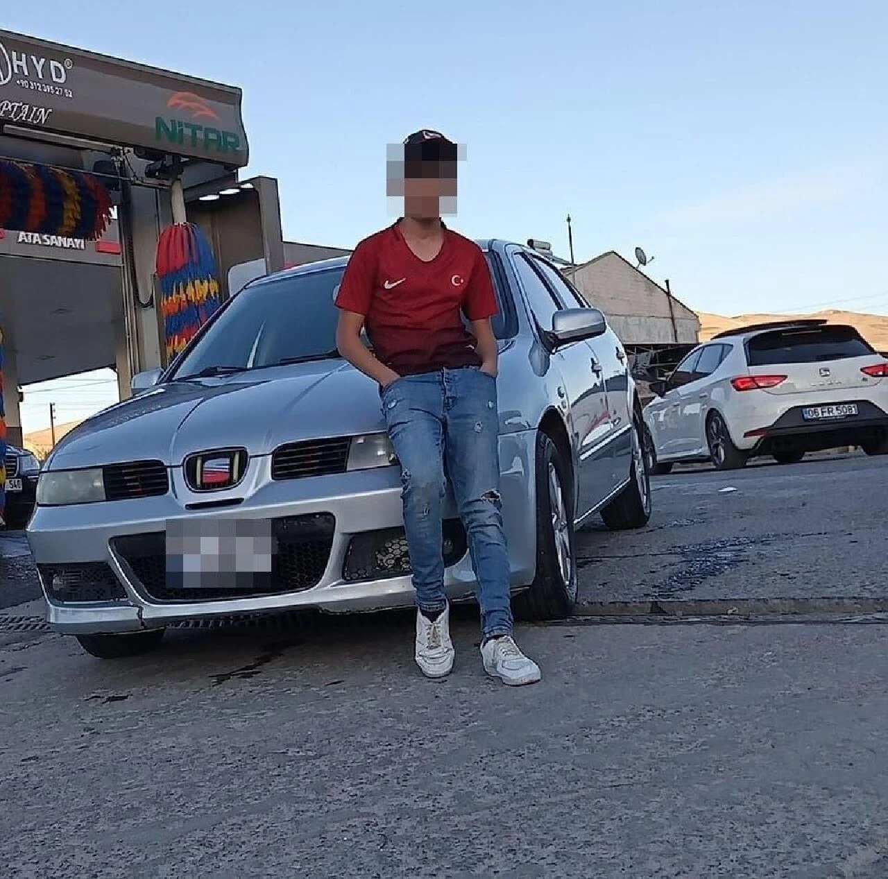 İnşaatta kahreden ölüm! 16 yaşındaki çocuk 9. kattan düştü - 1. Resim