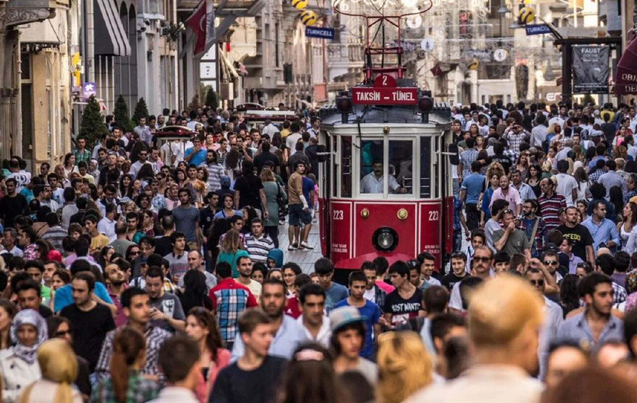 İstanbul'dan kaçan kaçana! TÜİK çarpıcı veriyi açıkladı - 1. Resim