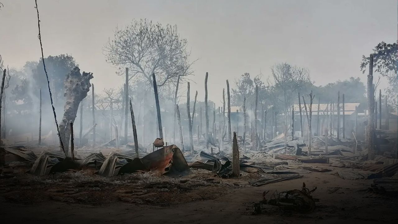 Myanmar&#039;da askeri yönetim pazar alanını top atışıyla vurdu! Çok sayıda sivil hayatını kaybetti