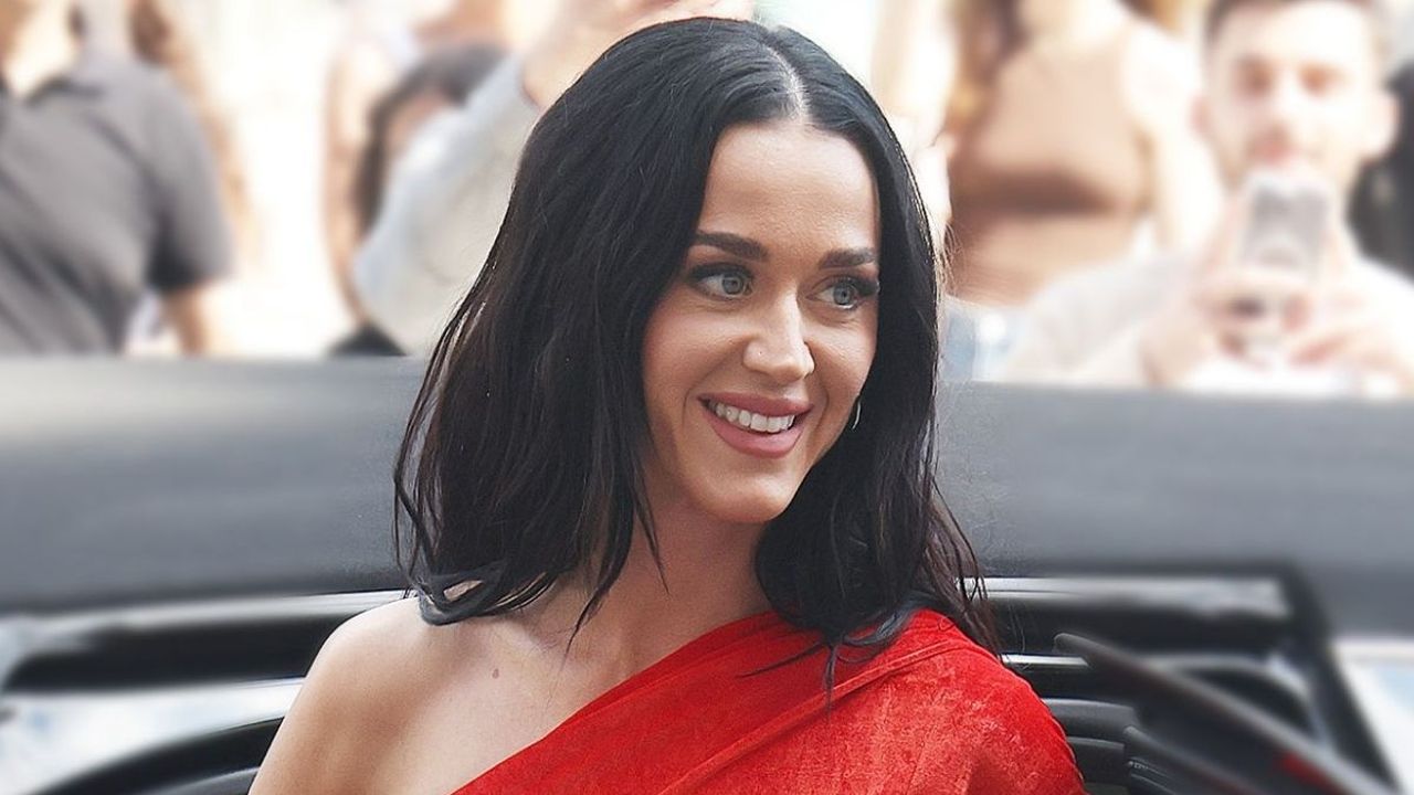 Şarkıcı Katy Perry&#039;nin başı dertte! Soruşturma başlatıldı