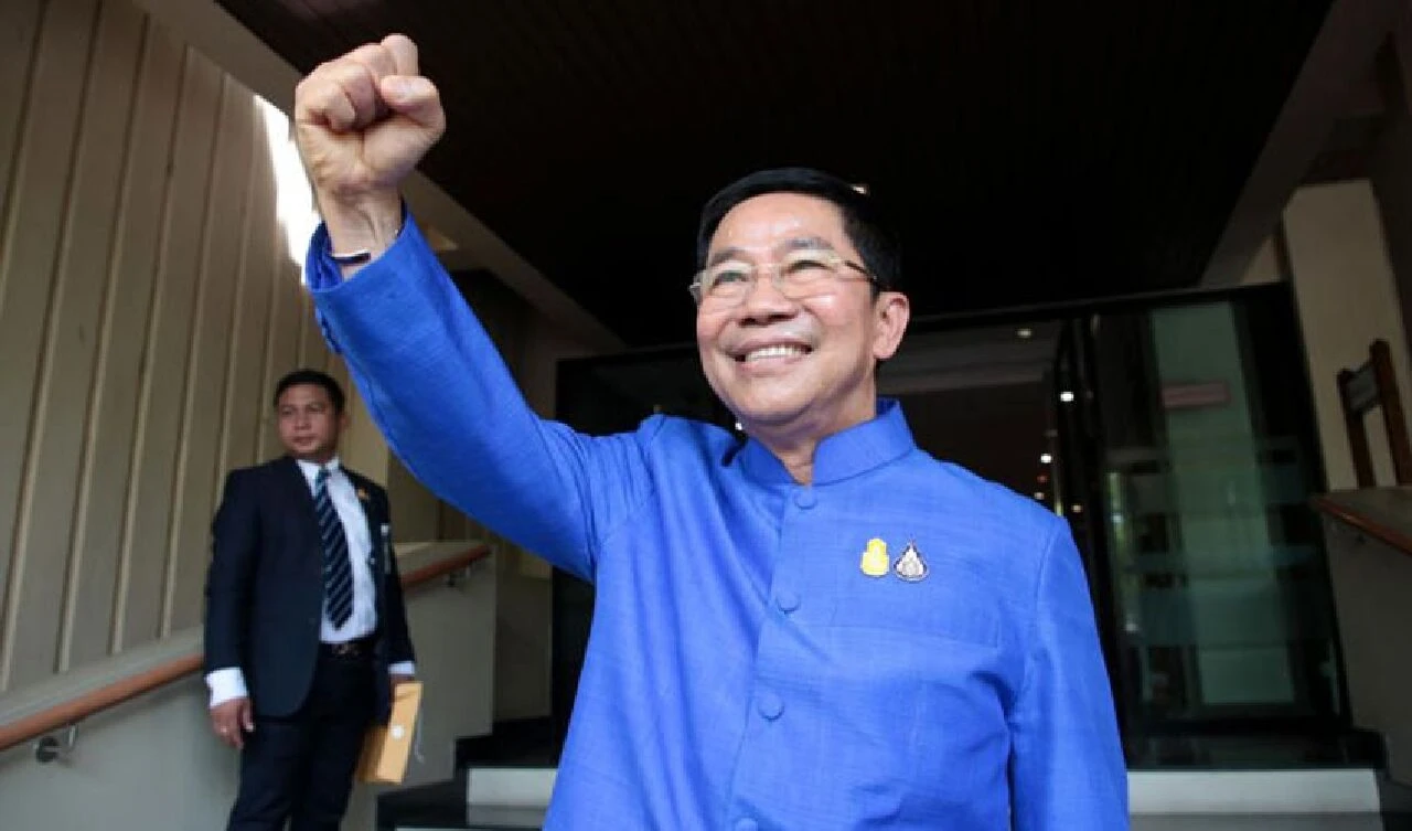 Yolsuzlukla suçlanan milletvekilini görevlendirmişti! Tayland Anayasa Mahkemesi başbakana cezasını kesti