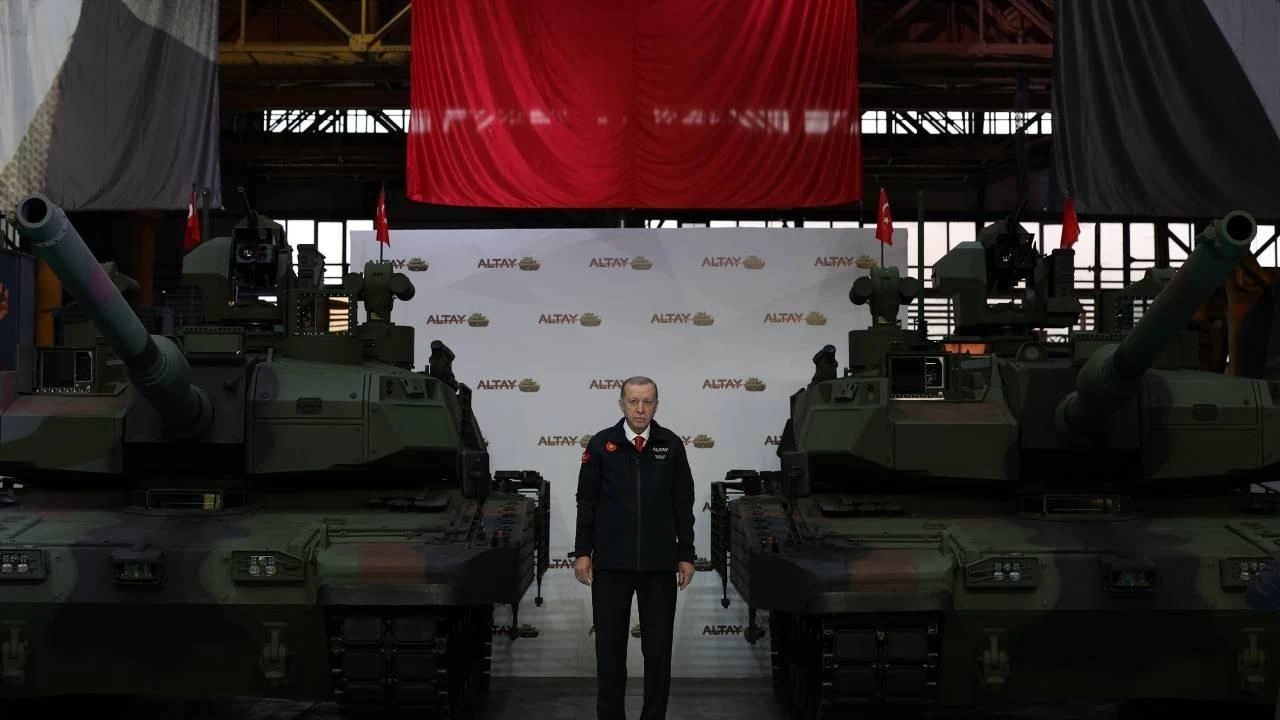 ALTAY Tankı yerli vagonlarla taşınacak! Bakan Uraloğlu 2025 yılında teslim edileceğini açıkladı - 4. Resim