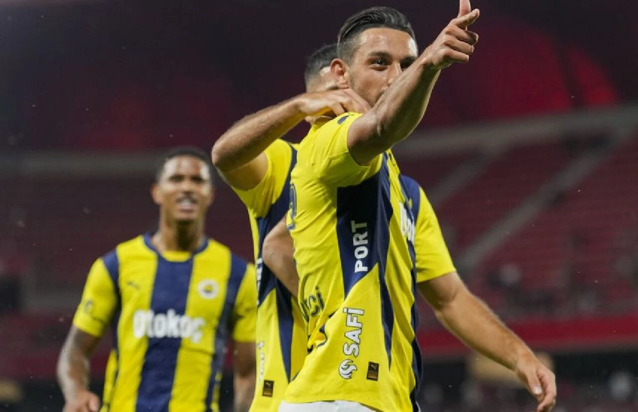 Fenerbahçe'den İrfan Can Kahveci kararı: İmzayı atıyor!