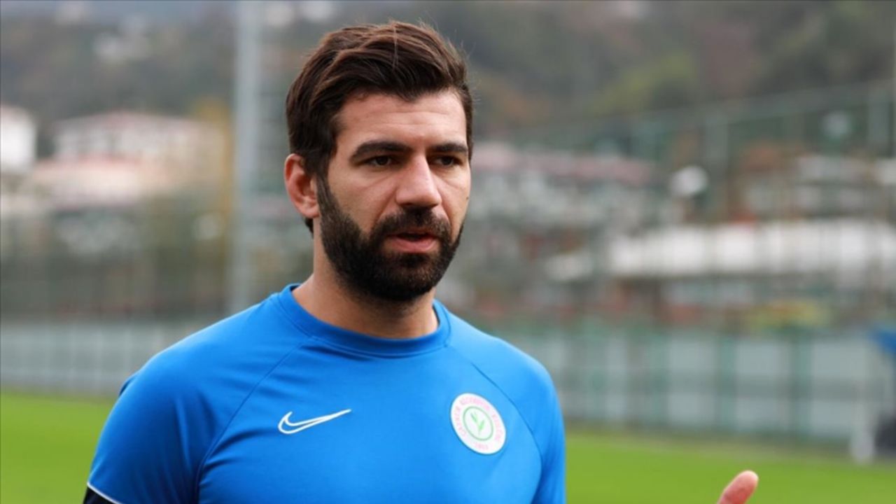 Selim Ay, Rizespor takımından ayrıldı!