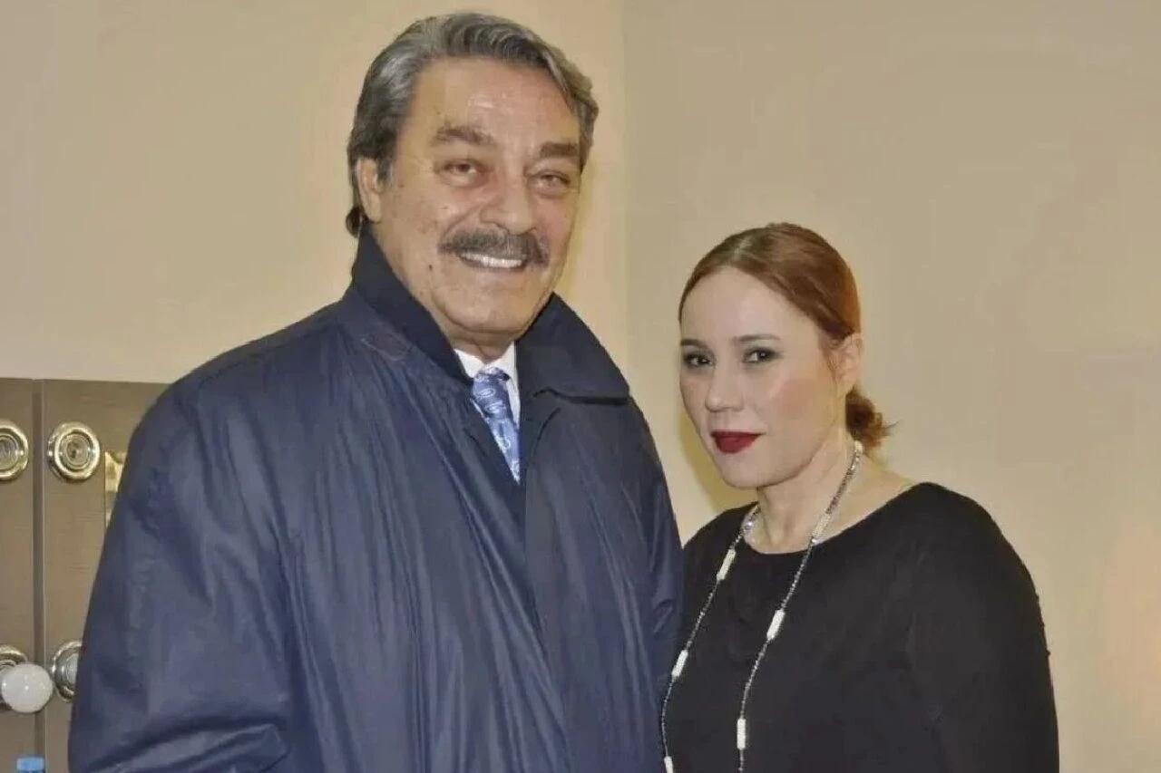 Sinan Akçıl şarkısında Kadir İnanır krizi! Jülide Kural'dan izin çıkmadı - 2. Resim