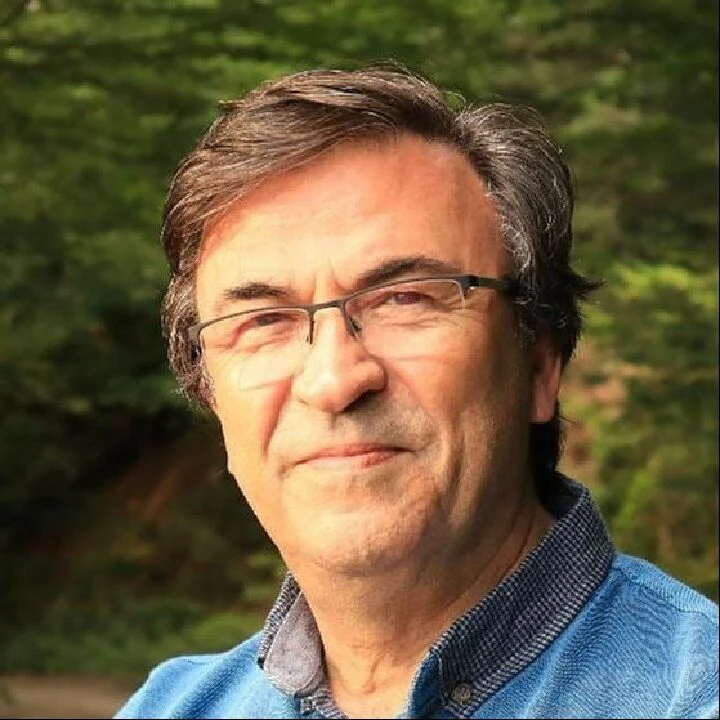 Avrasya Yazarlar Birliği Başkanı Dr. Yakup Ömeroğlu 58 yaşında hayatını kaybetti