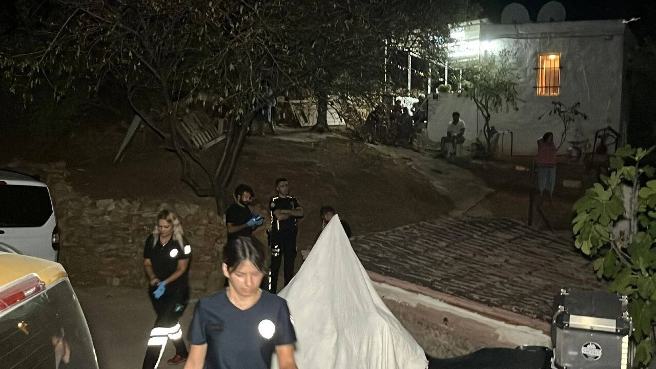 Bodrum'da dehşete düşüren olay! Evi basıp kurşun yağdırdılar - 2. Resim