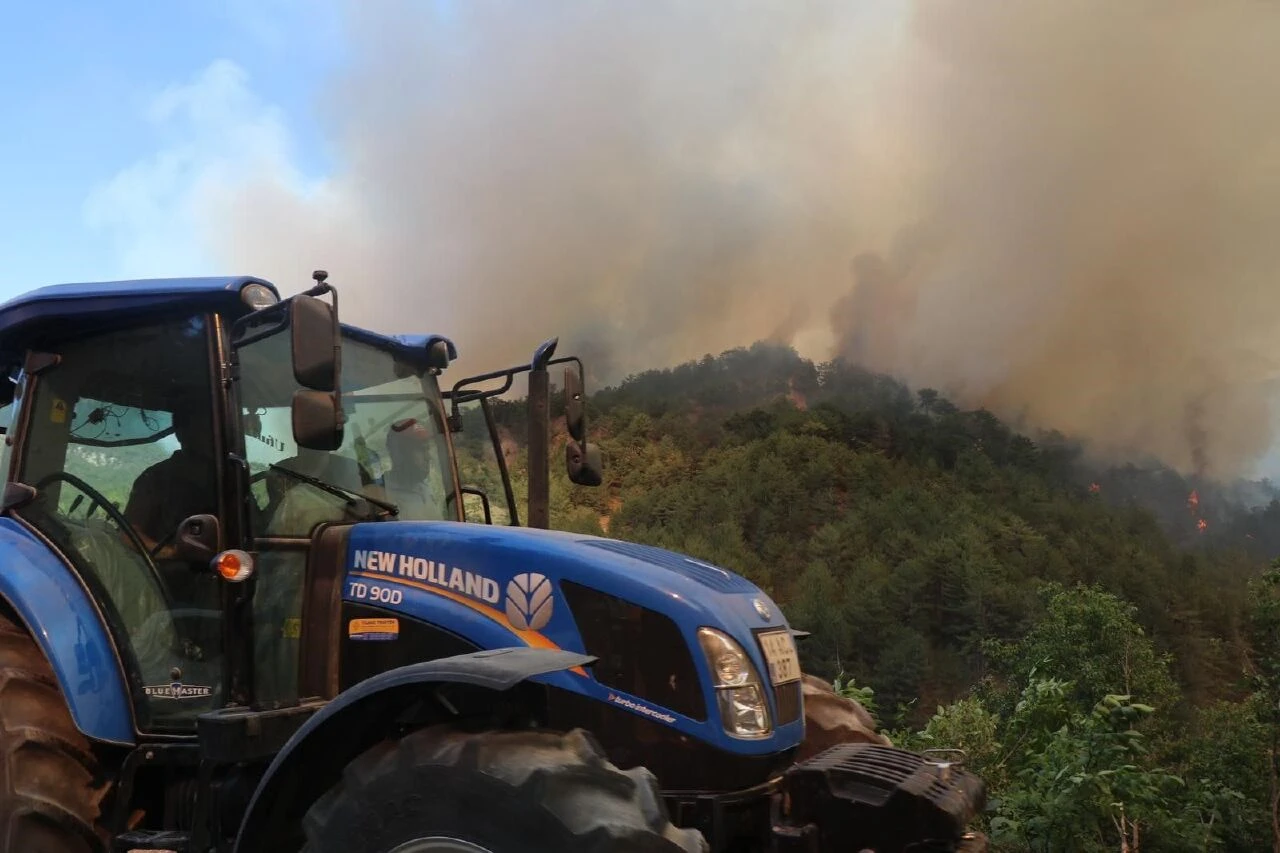 Bolu Göynük yangınında 28'inci saate girildi