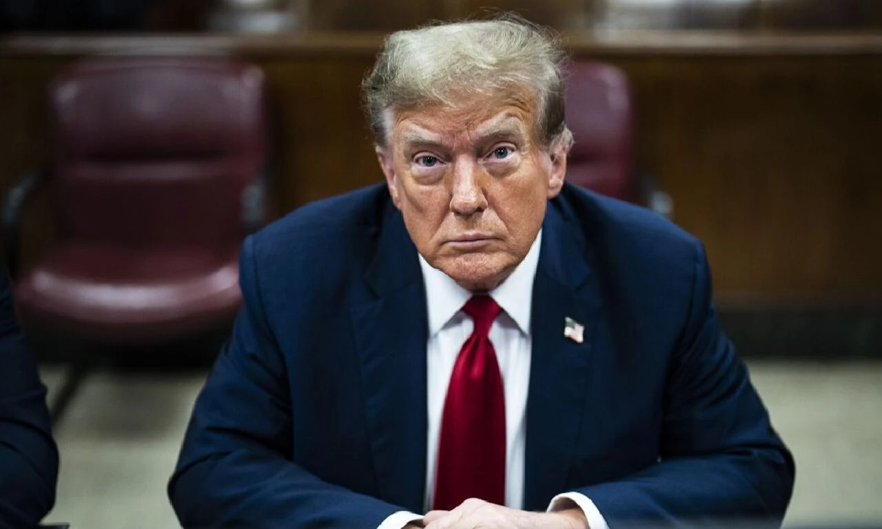 Donald Trump yine formunda: Kadın olsam makyaj yapmak yerine örtünürdüm - 1. Resim